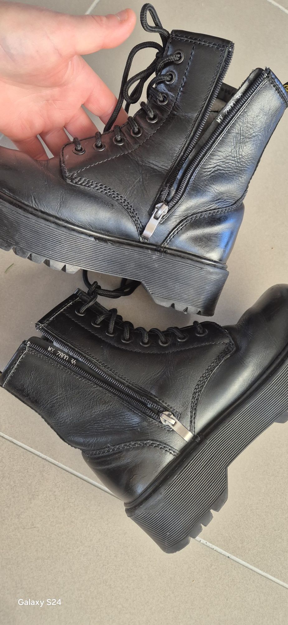 Buty Glany ze skóry w stylu Martens  doc na platformie 36