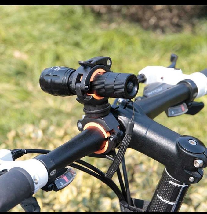 Фонарик Алюміній з Led- діодом T6 і акумулятором 18650 на 2000мАгодин