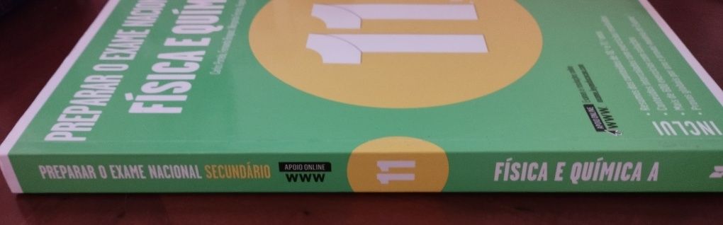 Livro de Preparação para Exame de Física e Química A