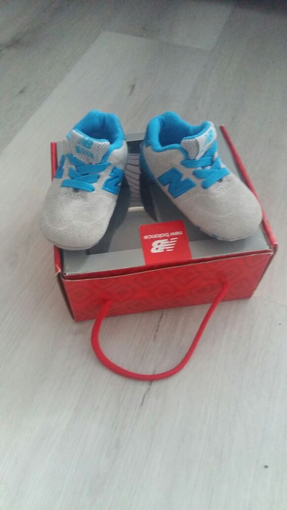 Buciki niemowlęce  dla chłopca NEW BALANCE rozm. 18 1/2