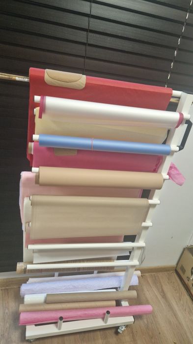 Stojak na folię, papier. Do kwiaciarni/biura.