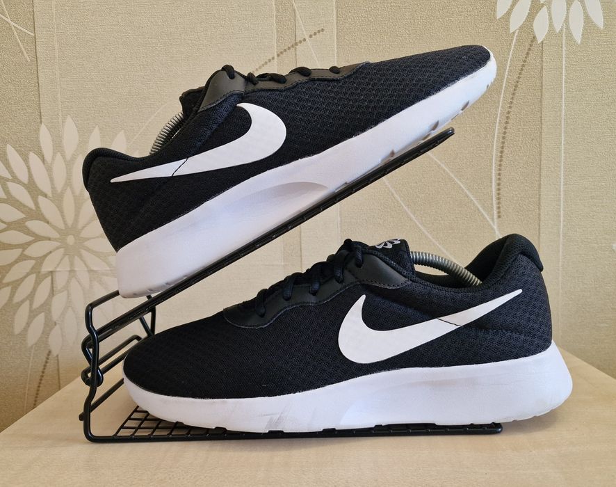 Кросівки Nike Tanjun оригінал розмір 45