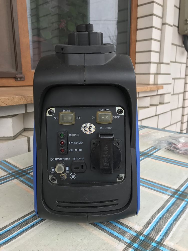 Инверторный бензиновый генератор XYG950I на 800w