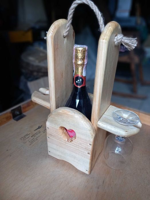Подарунковий кошик для вина з дерева у подарунок