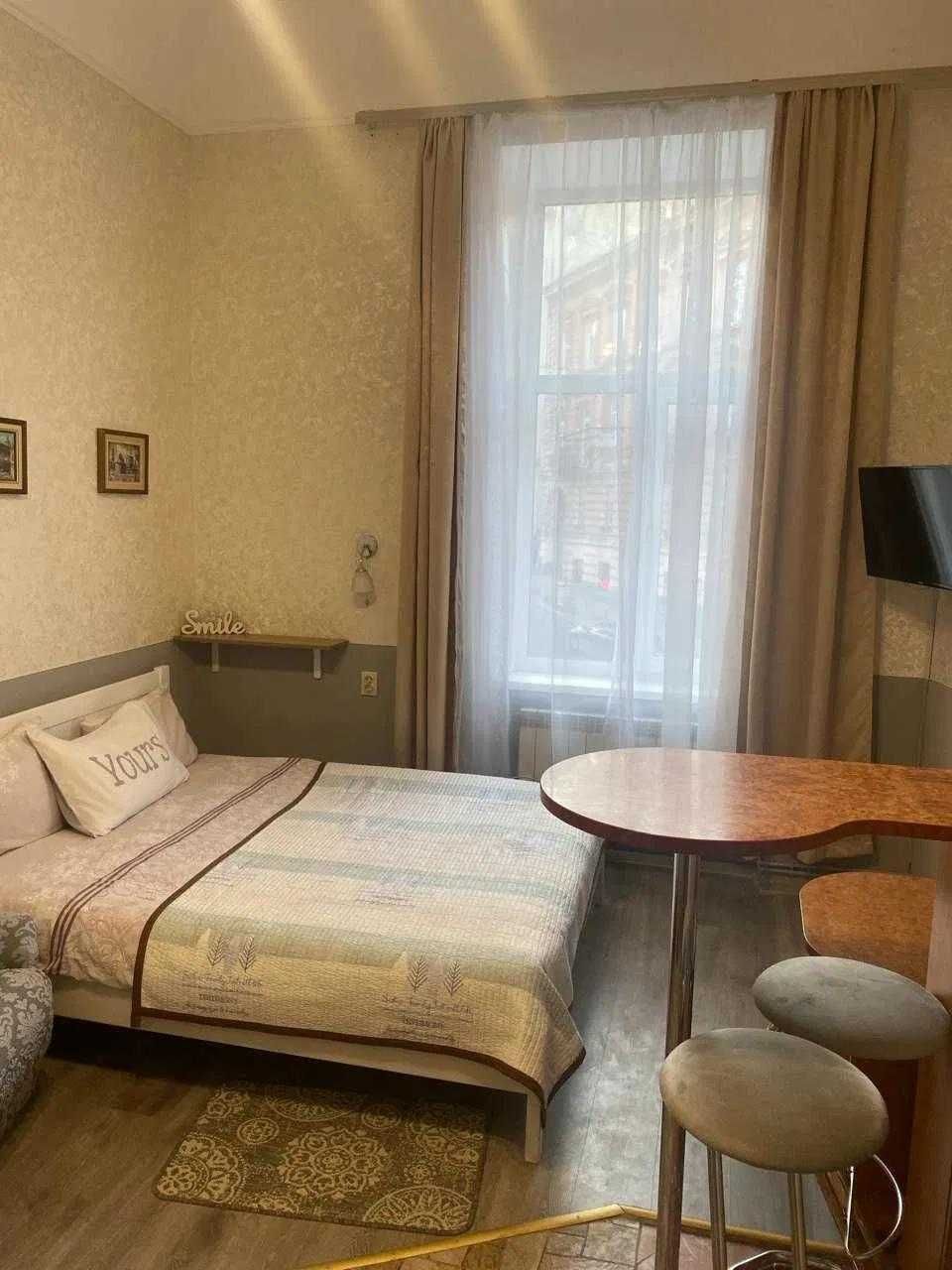 Оренда 1 кімнатної квартири в центрі на проспекті Шевченка.