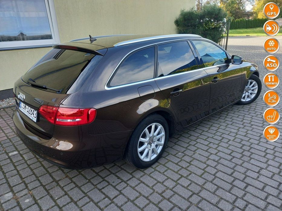 Audi A4 2.0Tdi Manual Lift Skóry Nawigacja Czarna Podsufitka Zadbana Zarejstr.
