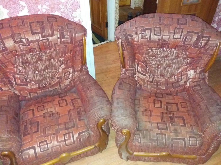 Продам крісло 1штука.