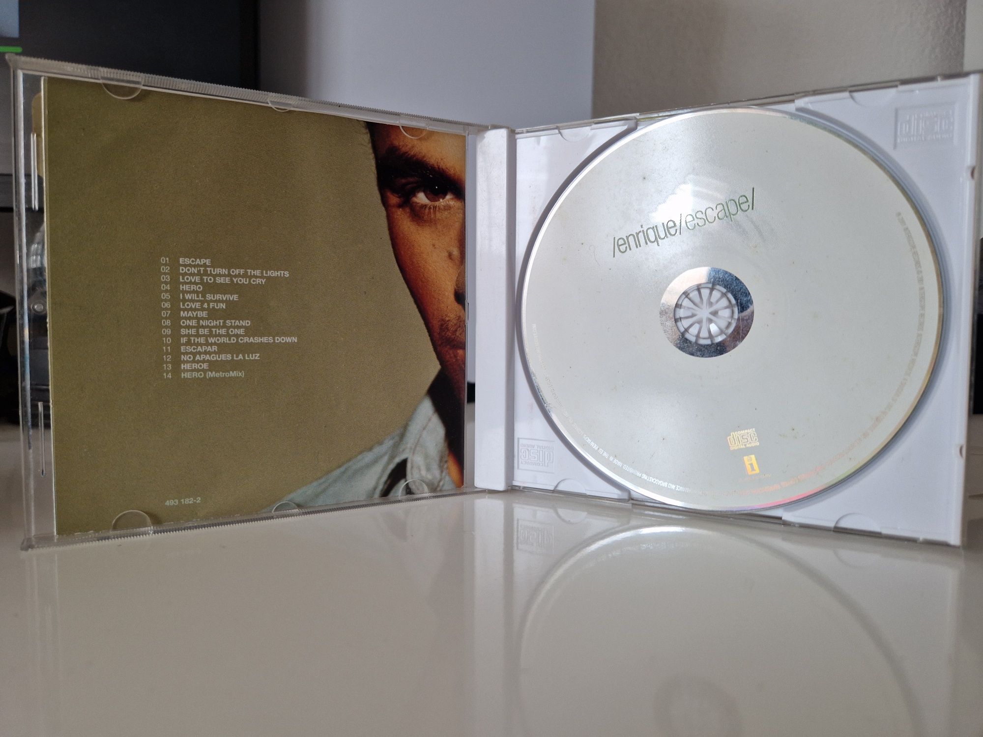 Enrique Iglesias - Escape CD