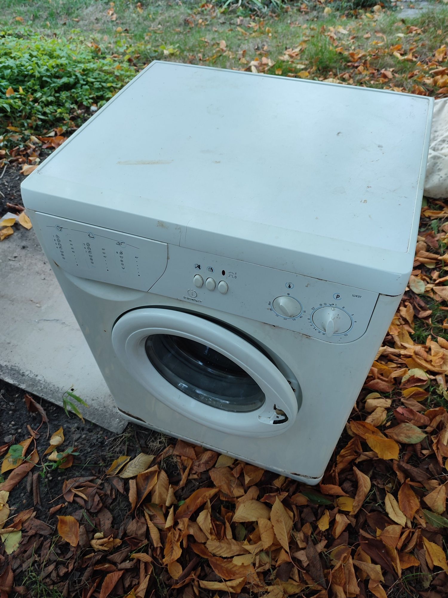 Стиральная машинка indesit w 43 t, б/у