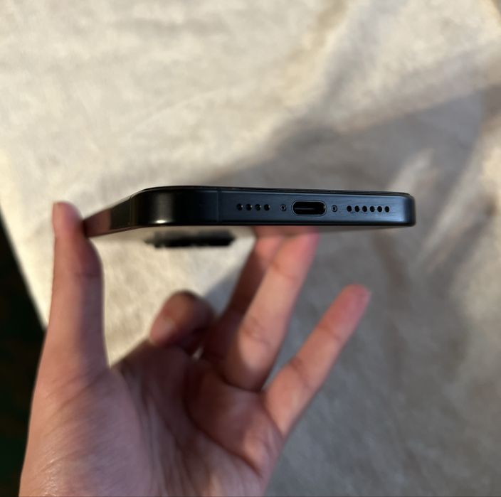 Iphone 15 pro max 256gb состояние нового!