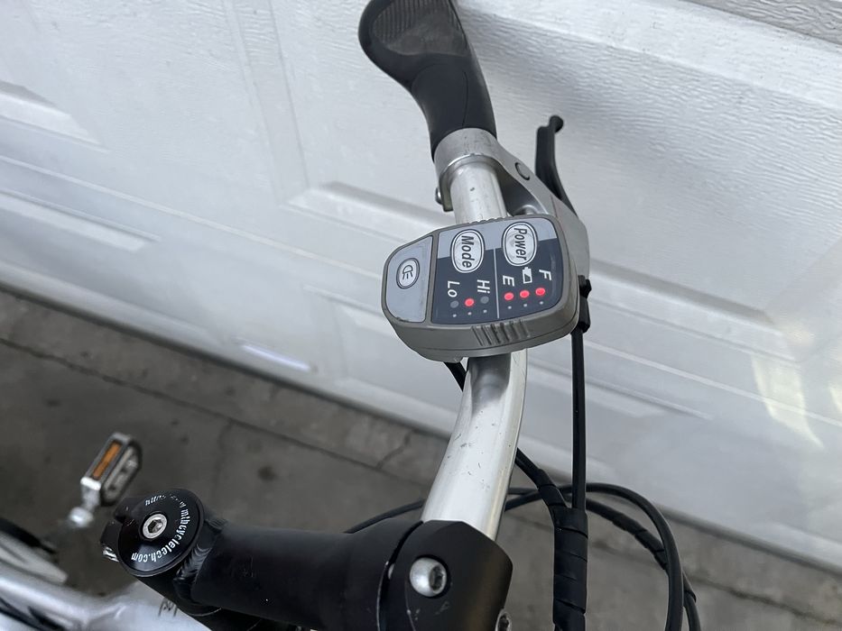 Жіночий електро велосипед