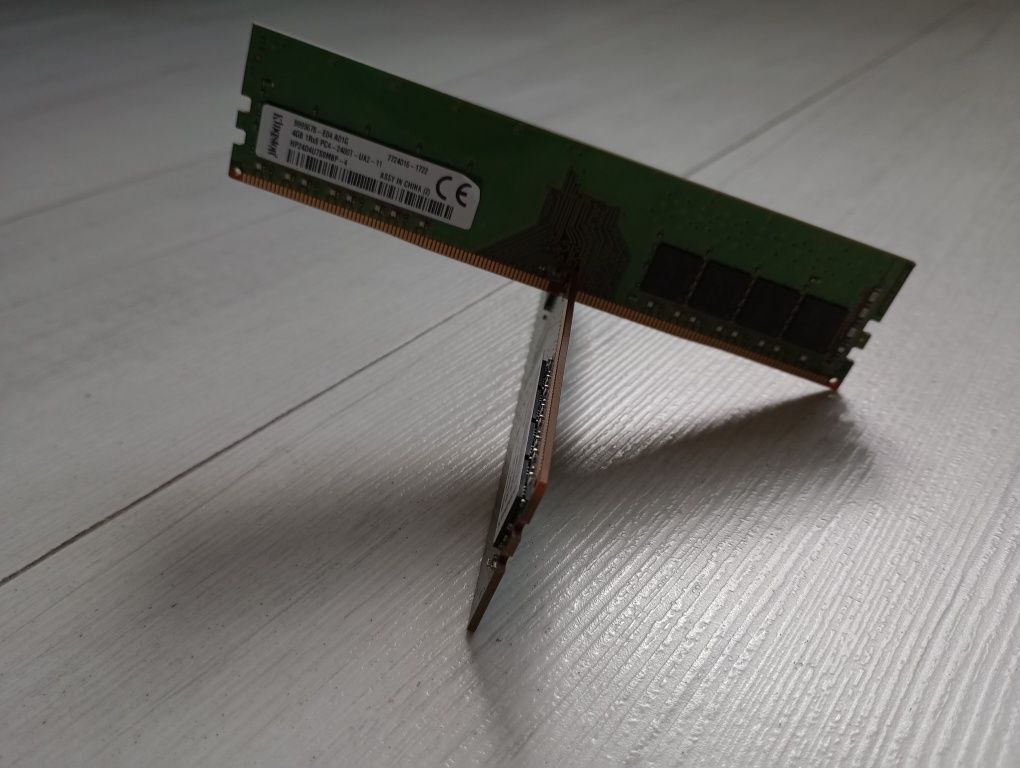 Pamięć Ram DDR 4 2x4gb Kingston. Razem 8gb