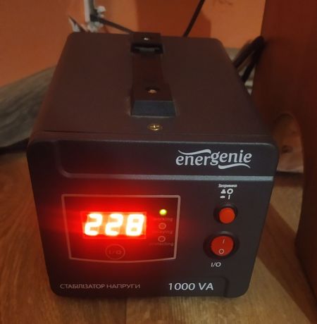 Стабілізатор напруги  EnerGenie 1000VA + Гарантійний чек