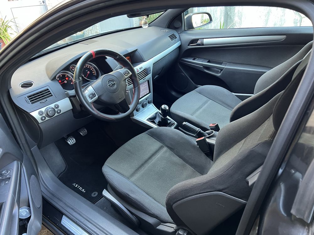 Opel Astra GTC 1.7 sport van 125cv