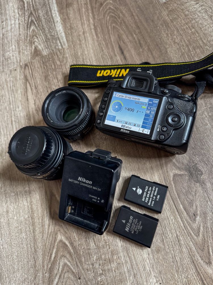 Nikon D3200 com 2 objetivas + 2 baterias extra – Kit completo