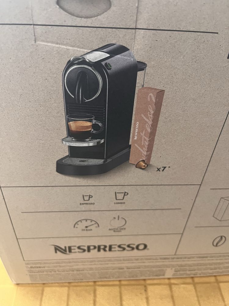 Máquina CITIZ Nespresso.