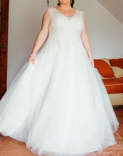 Suknia ślubna plus size śmietankowa biel