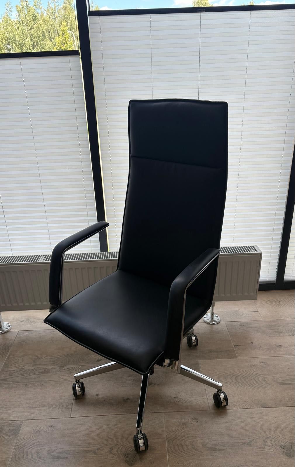 Krzesło biurowe B2B Partner LITE