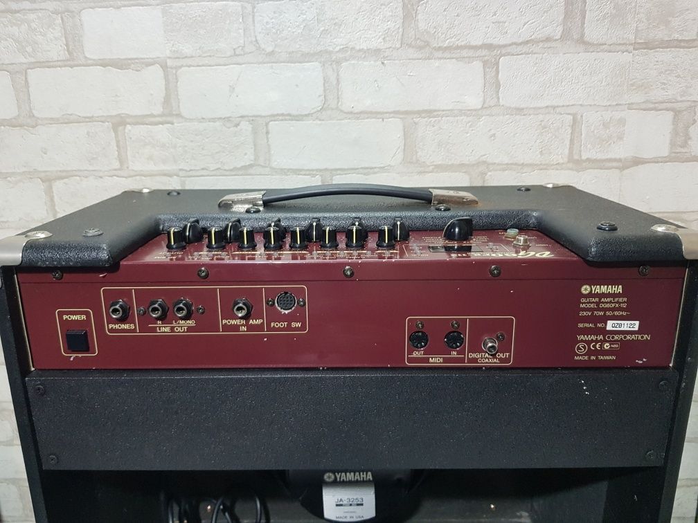 60Вт Комбопідсилювач YAMAHA DG60FX-112 б/у х Німеччини