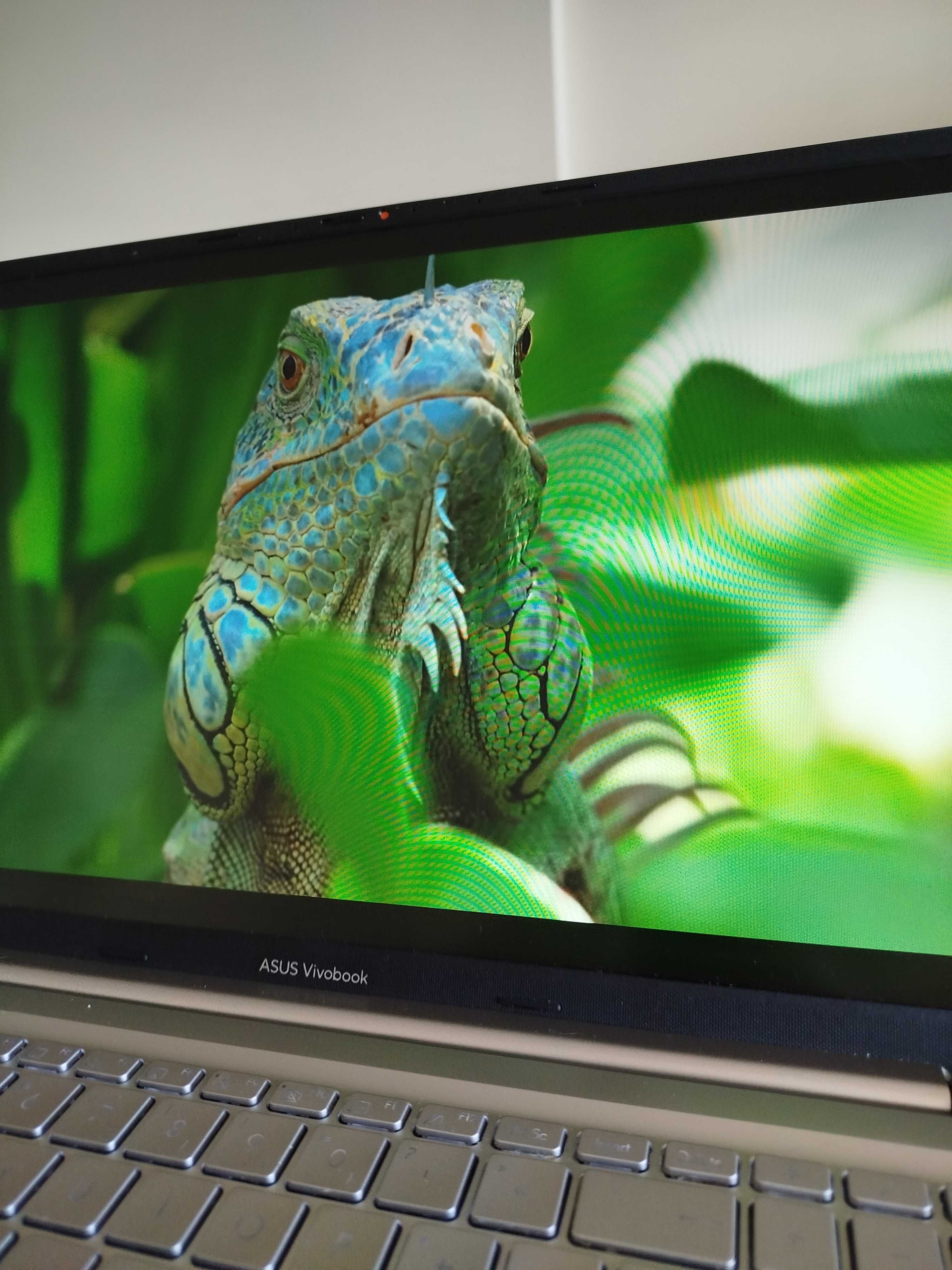 Computador portátil ASUS Vivobook I5-1135G7  2.40 Hz