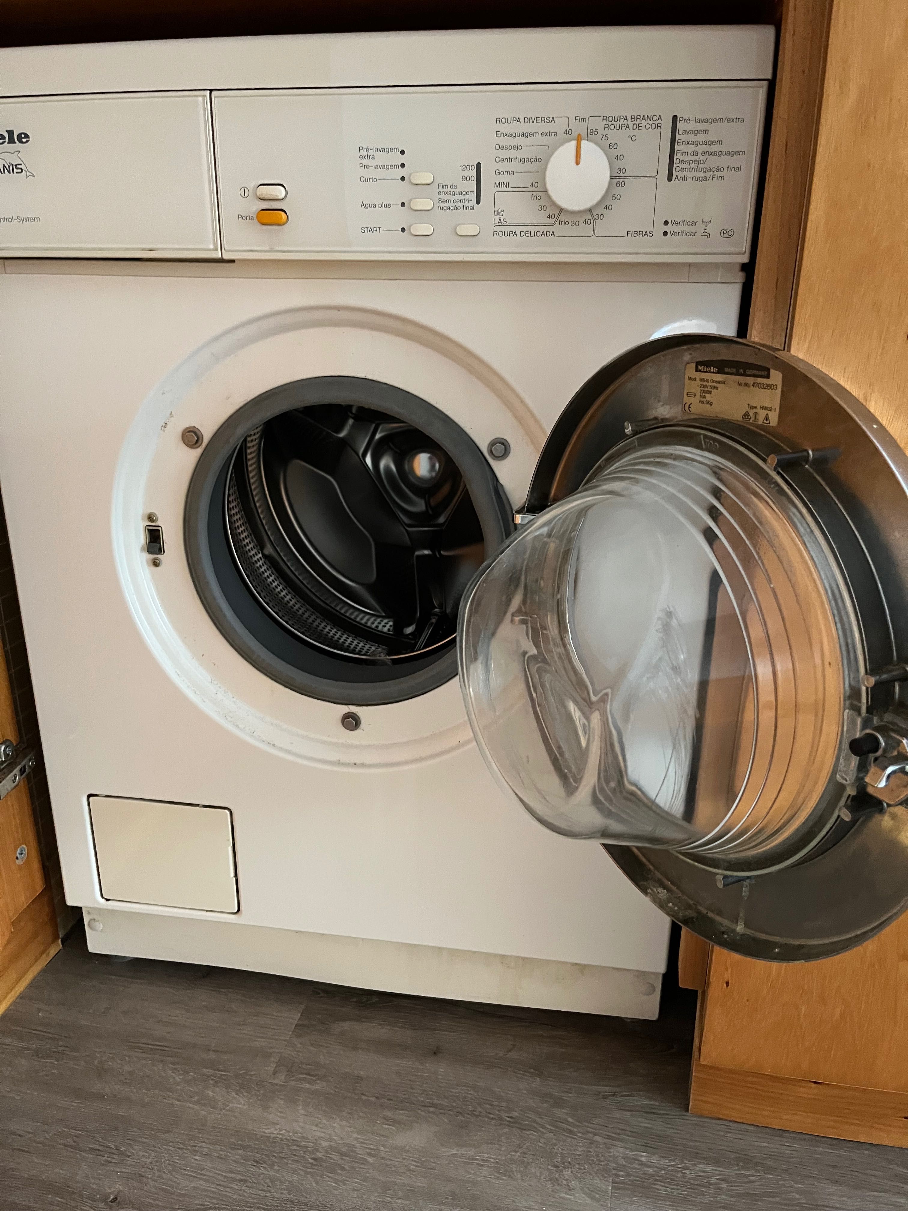 Máquina lavar roupa Miele