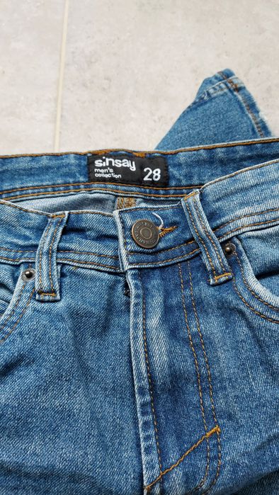 Jeansy młodzieżowe  sinsay roz 28