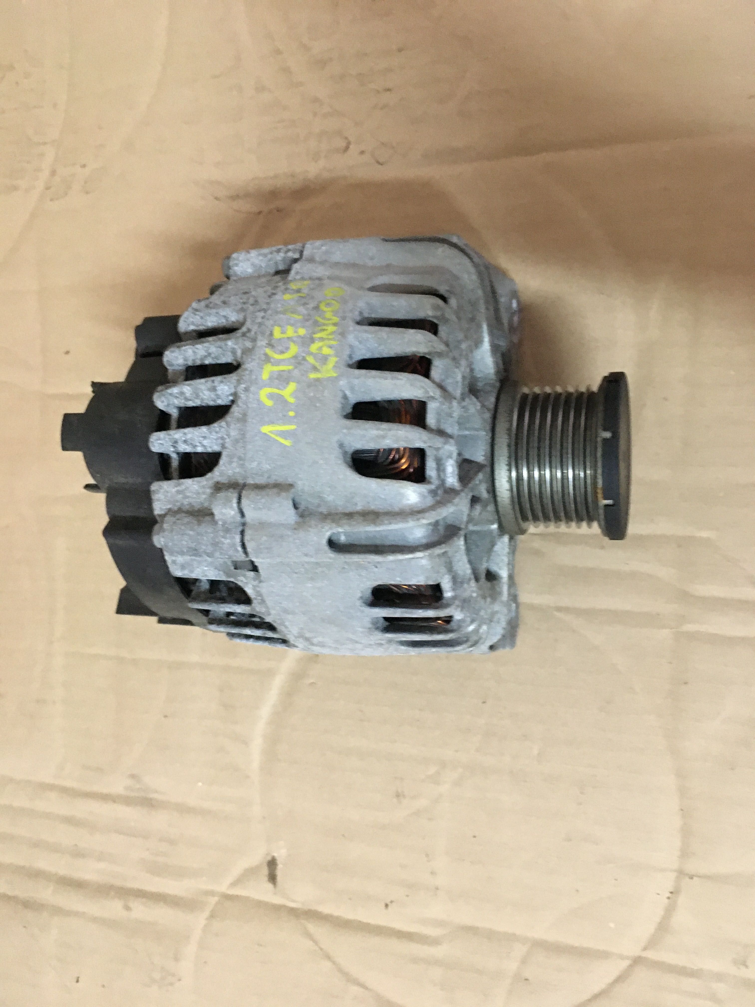 Alternator Renault Kangoo Megane Scenic 1.2 tce