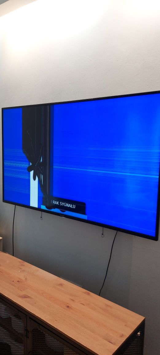 Telewizor TV SHARP Aquos uszkodzona matryca 65' cali