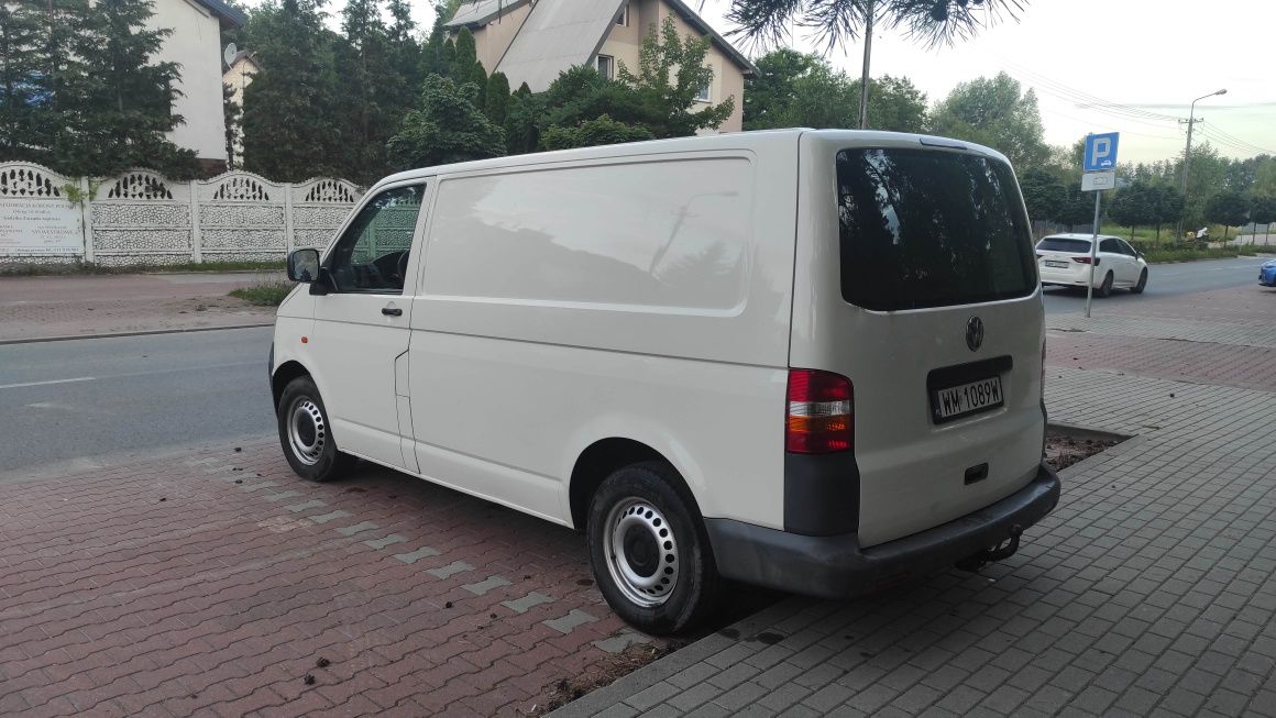 Volkswagen Transporter 1.9 TDI 2006r. zadbany