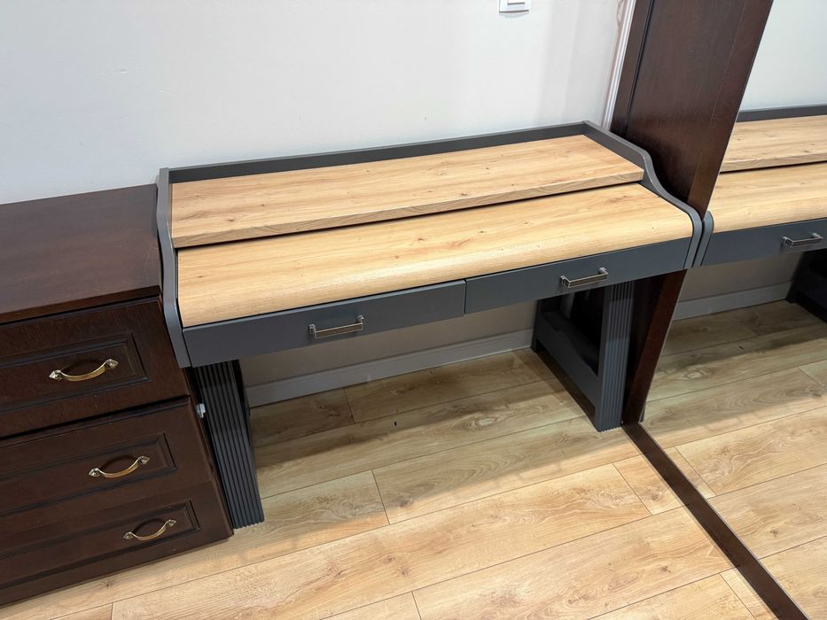 Sprzedam używane biurko