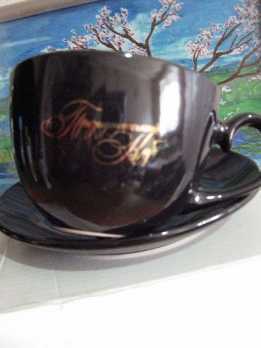 Чашка с блюдцем с логотипом "Президентский Клуб" Avon