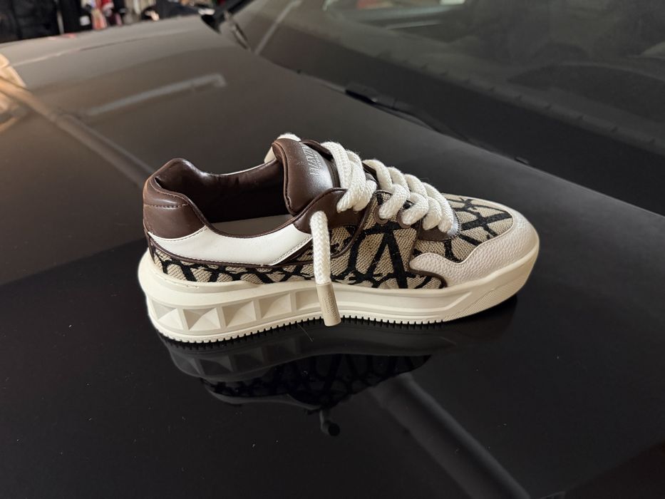 Tenis Velentino Stud