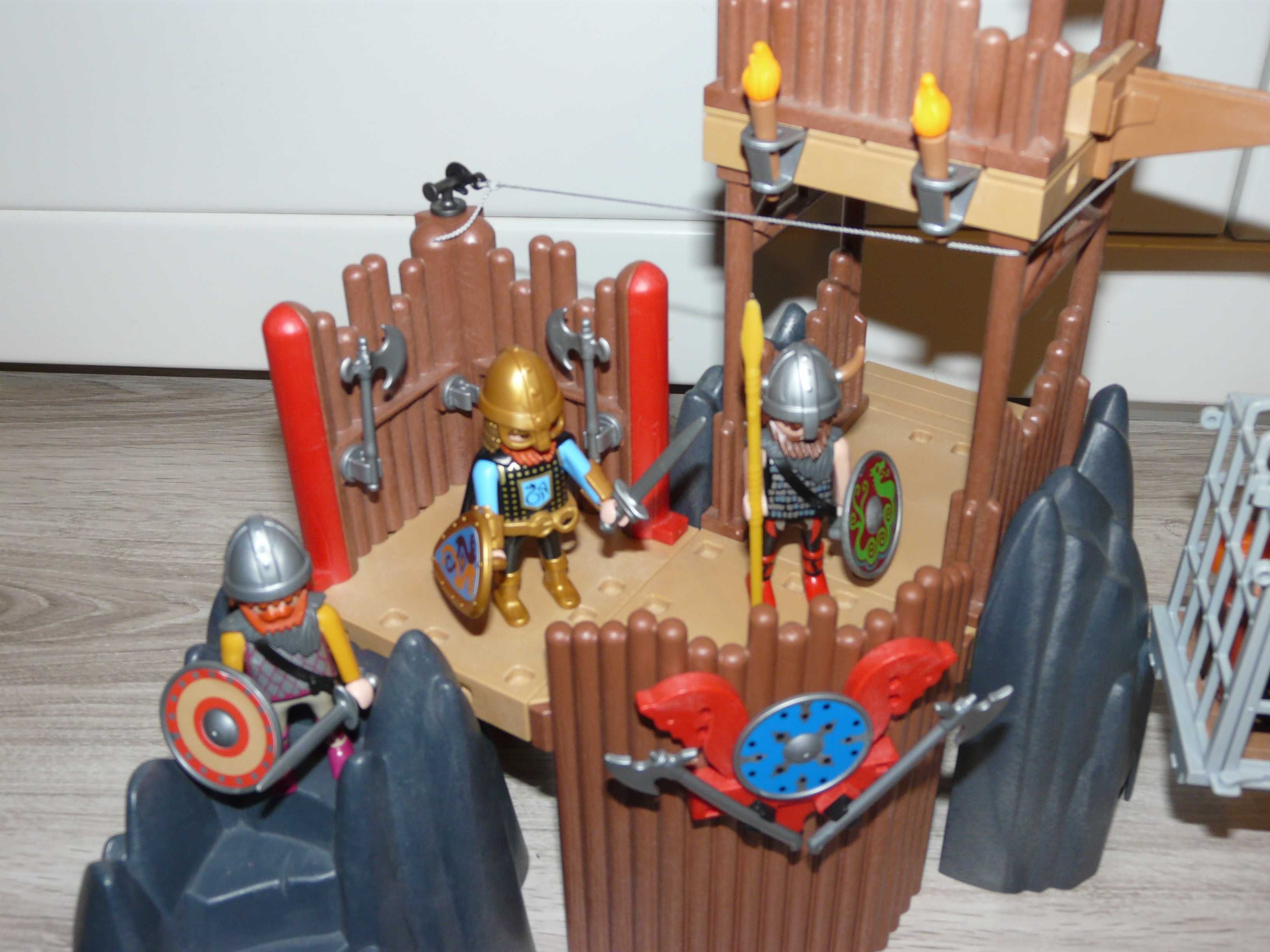 Playmobil baza wikingów.