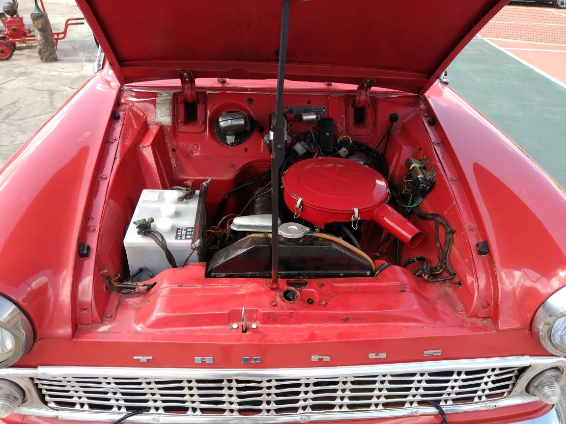 Clássico Ford Taunus 12M SUPER