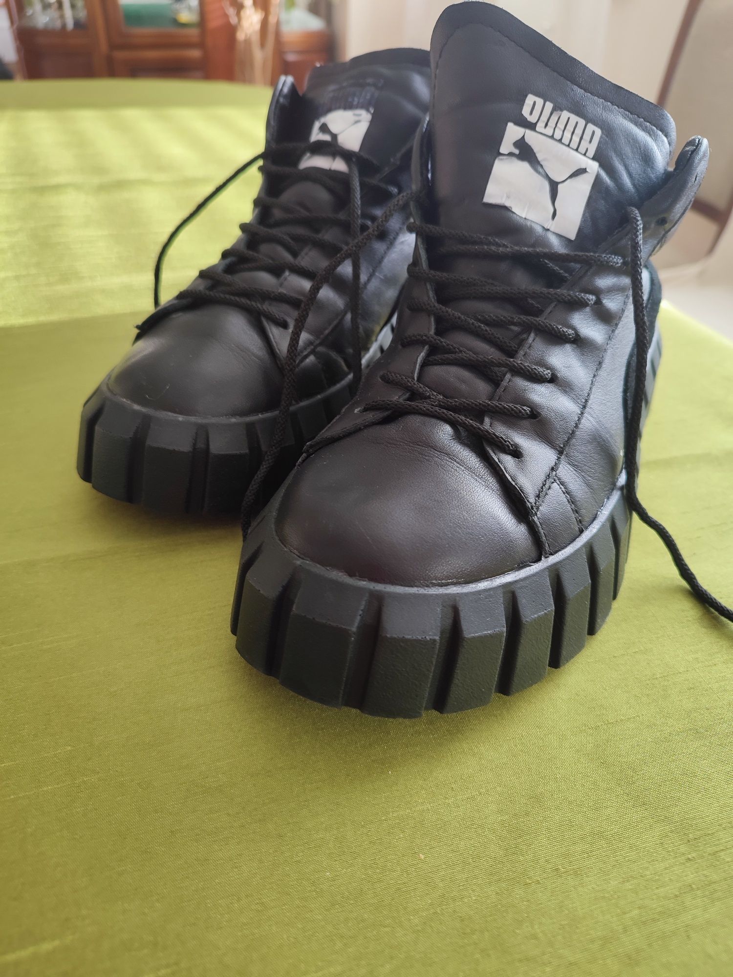 Puma ocieplane trapery sneakersy, 40, czarne. Odbiór osobisty