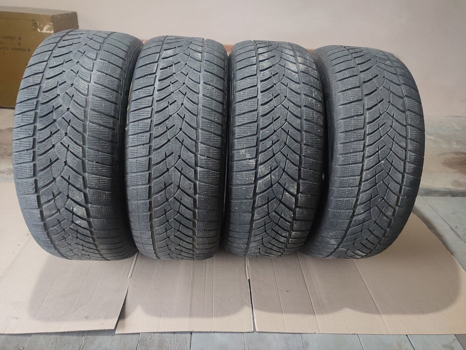 Продам Шины GOODYEAR/255/55/R19/