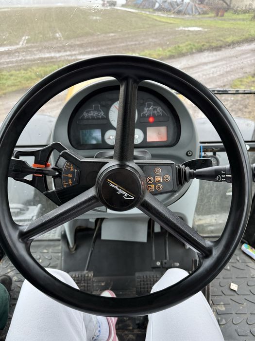 Ciągnik Challenger MT665B