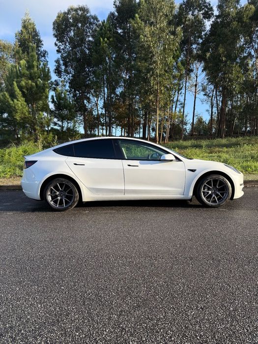 Tesla Model 3 Long Range AWD Dual Motor