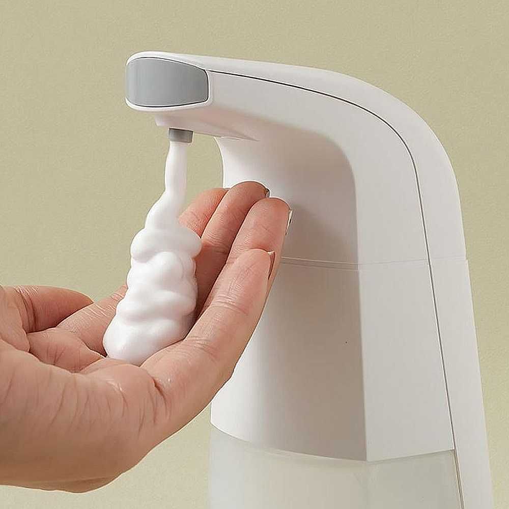 Автоматический дозатор мыла в ванную