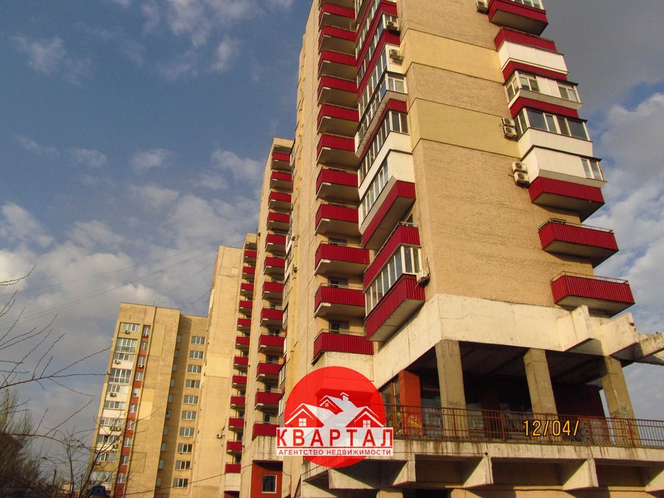 Продается 2-х комн. большая квартира 63 кв.м, Бульвар Центральный 22А
