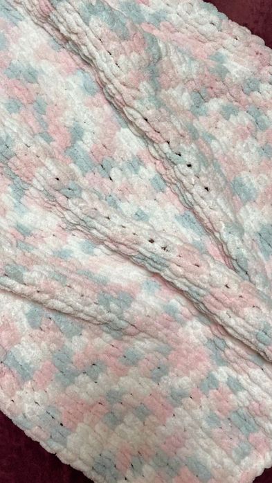 Теплі пледи ручної роботи з пряжі Alize Puffy / Alize Puffy Color