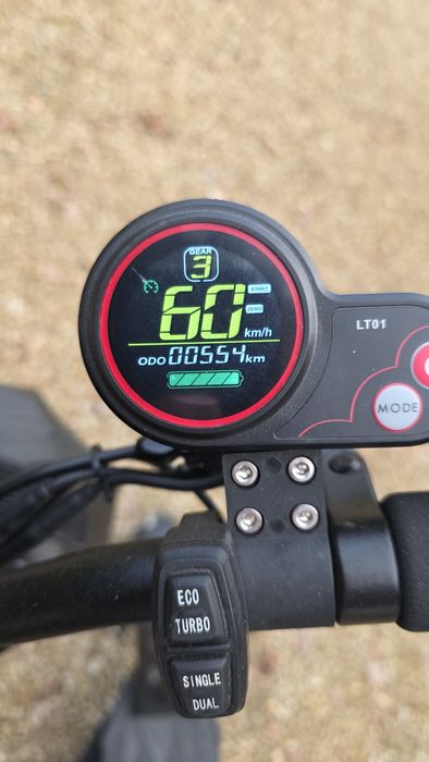 Hulajnoga elektryczna Kaabo mantis 8  niebieski