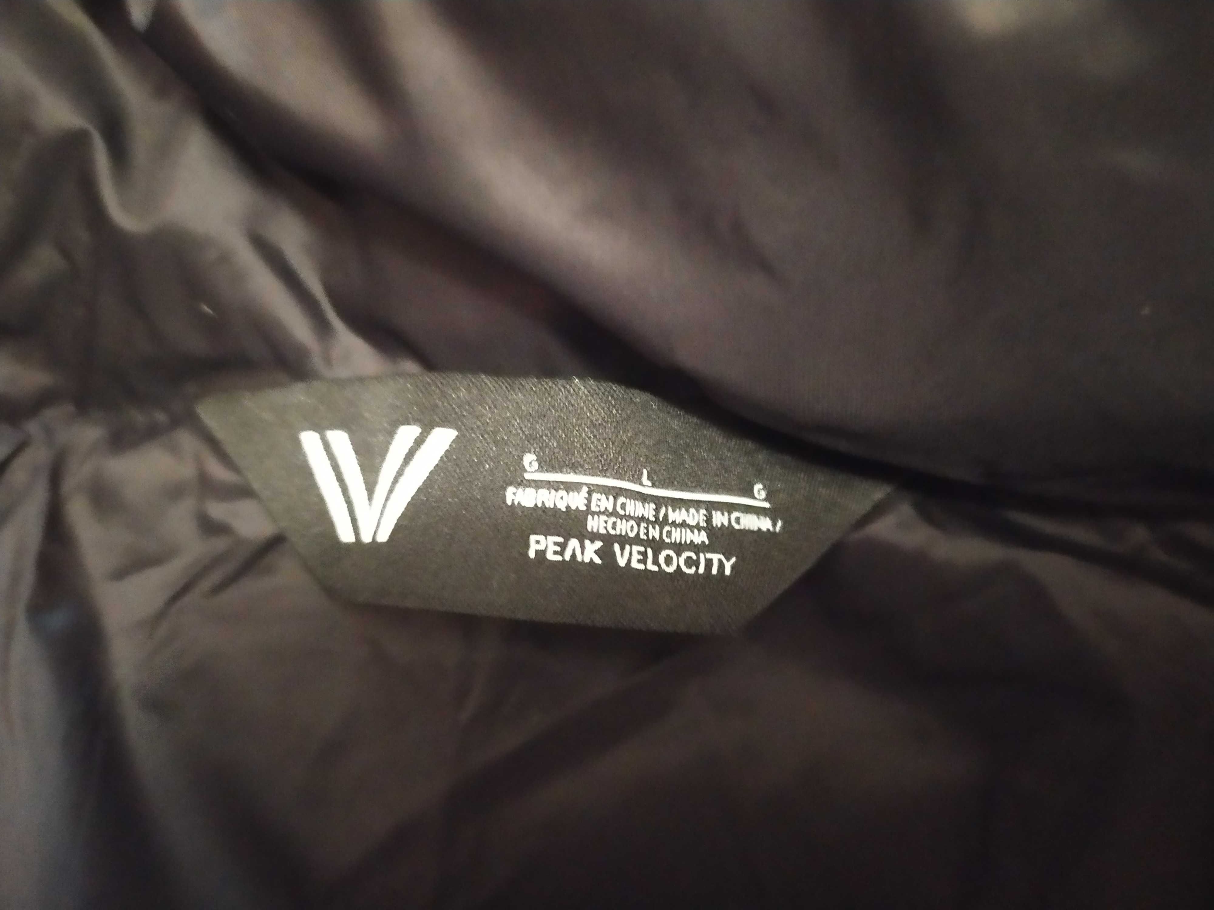 Чоловічий зимовий пуховик американського бренду Peak Velocity