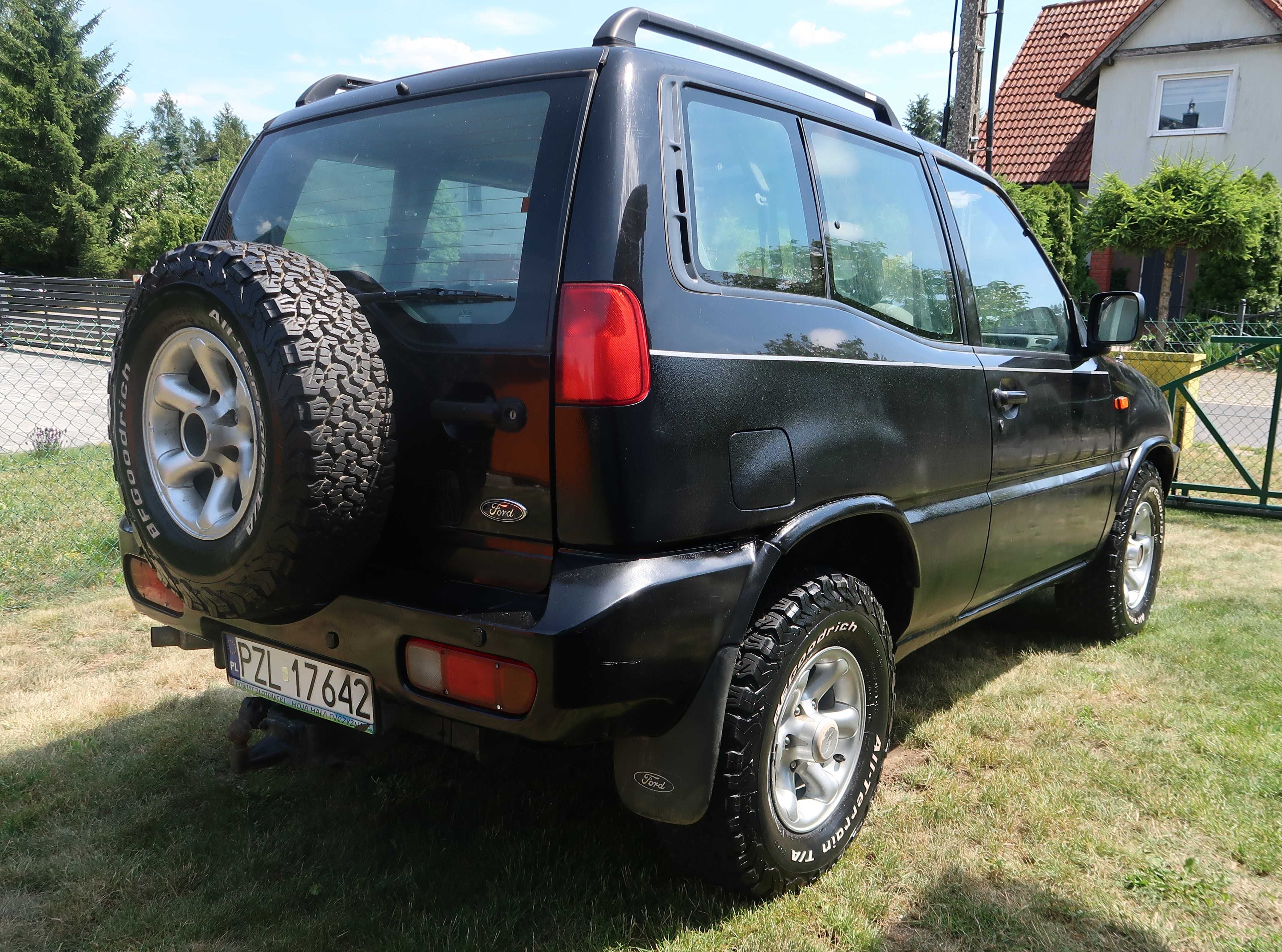 Ford Maverick (Nissan Terrano) 2.4  - stan bardzo dobry