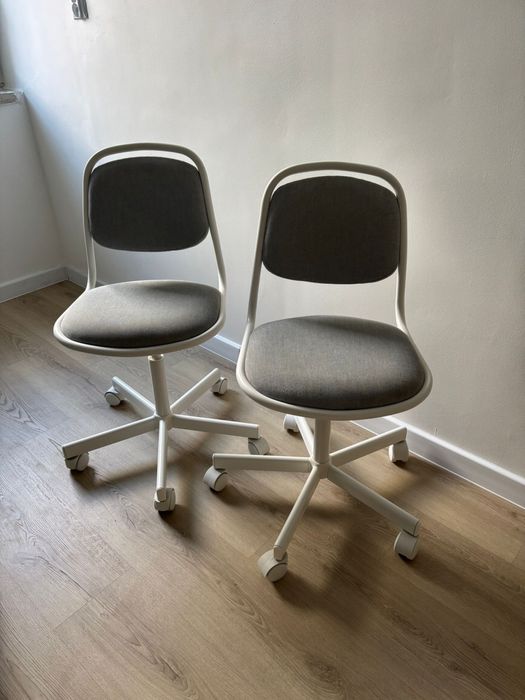 2 krzesla biurkowe dla dzieci Ikea ÖRFJÄLL