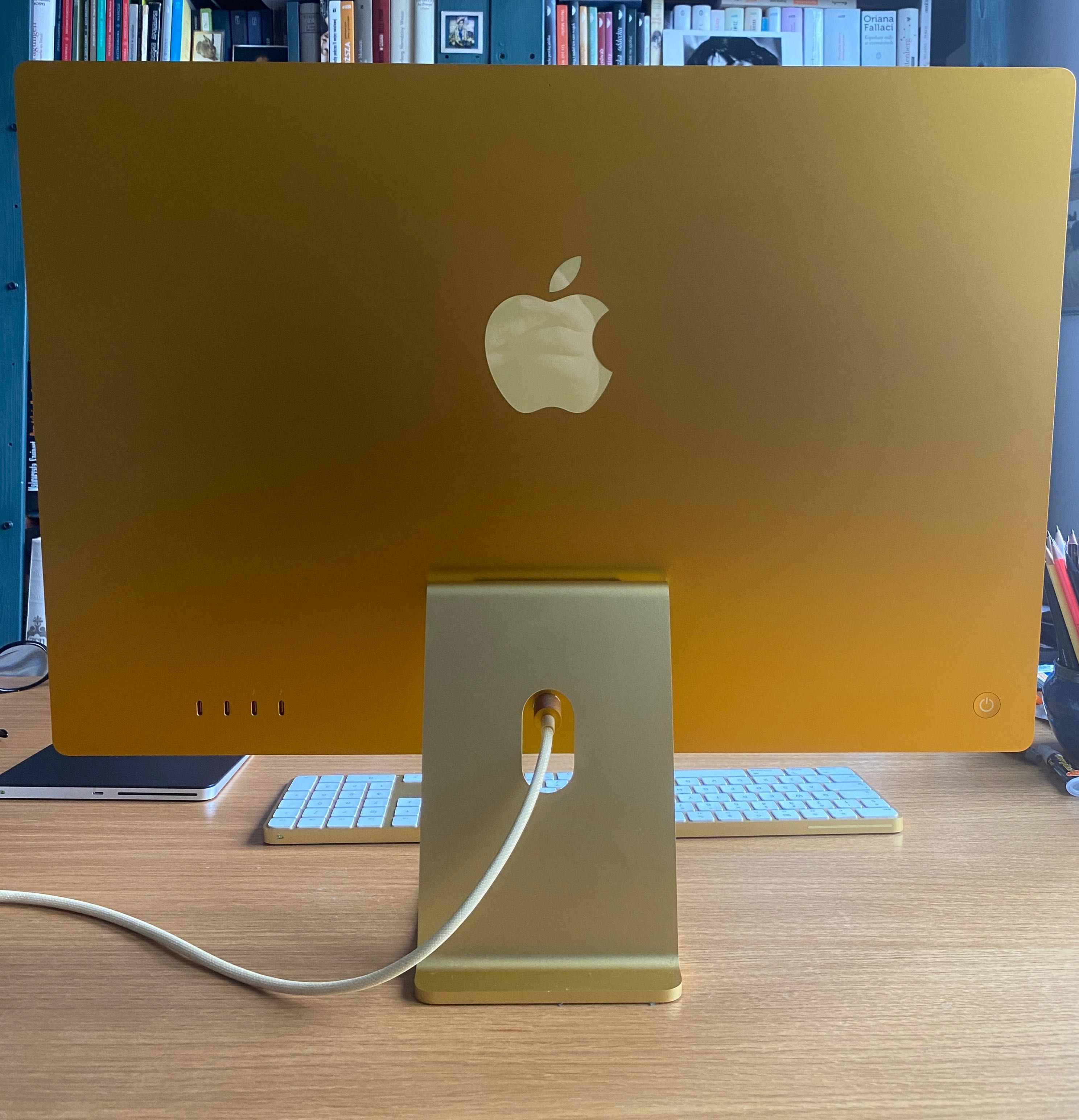 Apple iMac - M1 (8/8) 24'' 8GB 256GB Złoty Żółty SSD Magic Trackpad