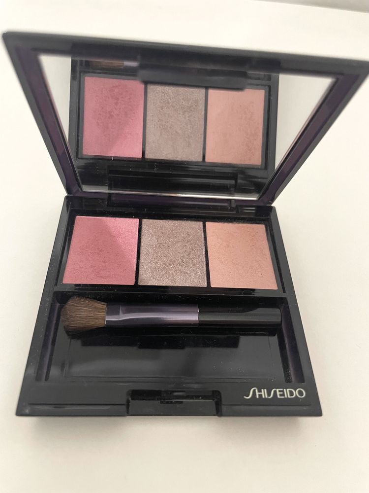 Shiseido cienie unikat paleta trio RD 711