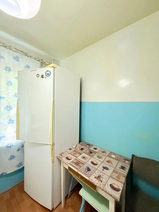 Продам 2 к квартиру пр.Поля,П.Орлика 2/5 ,раздельные комнаты