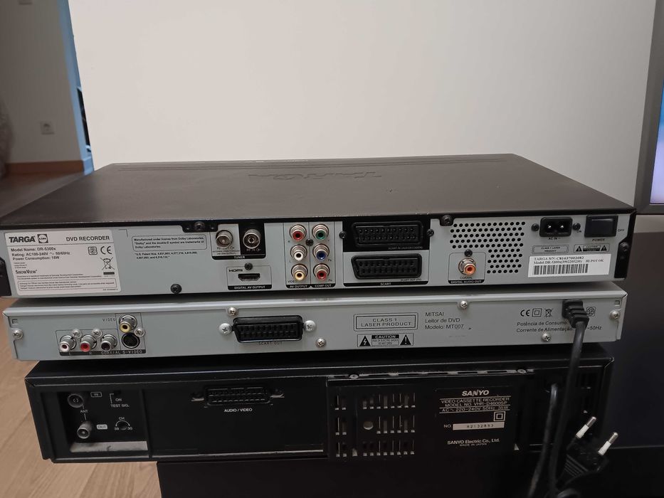 Sanyo leitor gravador VHS e leitores gravadores CD DVD Targa e Mitzai