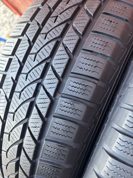 215/70/16 R16 Falken Eurowinter HS439 зима 2 шт